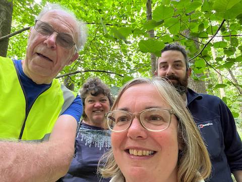 Crimple beck near crimple lane. (Travellers’ Rest). Team 9 on the bank. Fast flowing beck, discoloured. Some foam observed